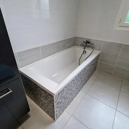 Comfy - 15 Min Away Проживание в семье Saint-Germain-sur-Morin