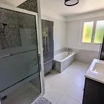 Comfy - 15 Min Away
