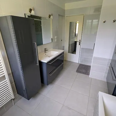 Homestay Comfy - 15 Min Away Saint-Germain-sur-Morin